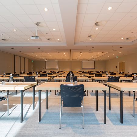 Crowne Plaza Utrecht - Central Station By Ihg Bagian luar foto