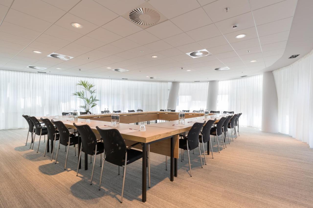 Crowne Plaza Utrecht - Central Station By Ihg Bagian luar foto