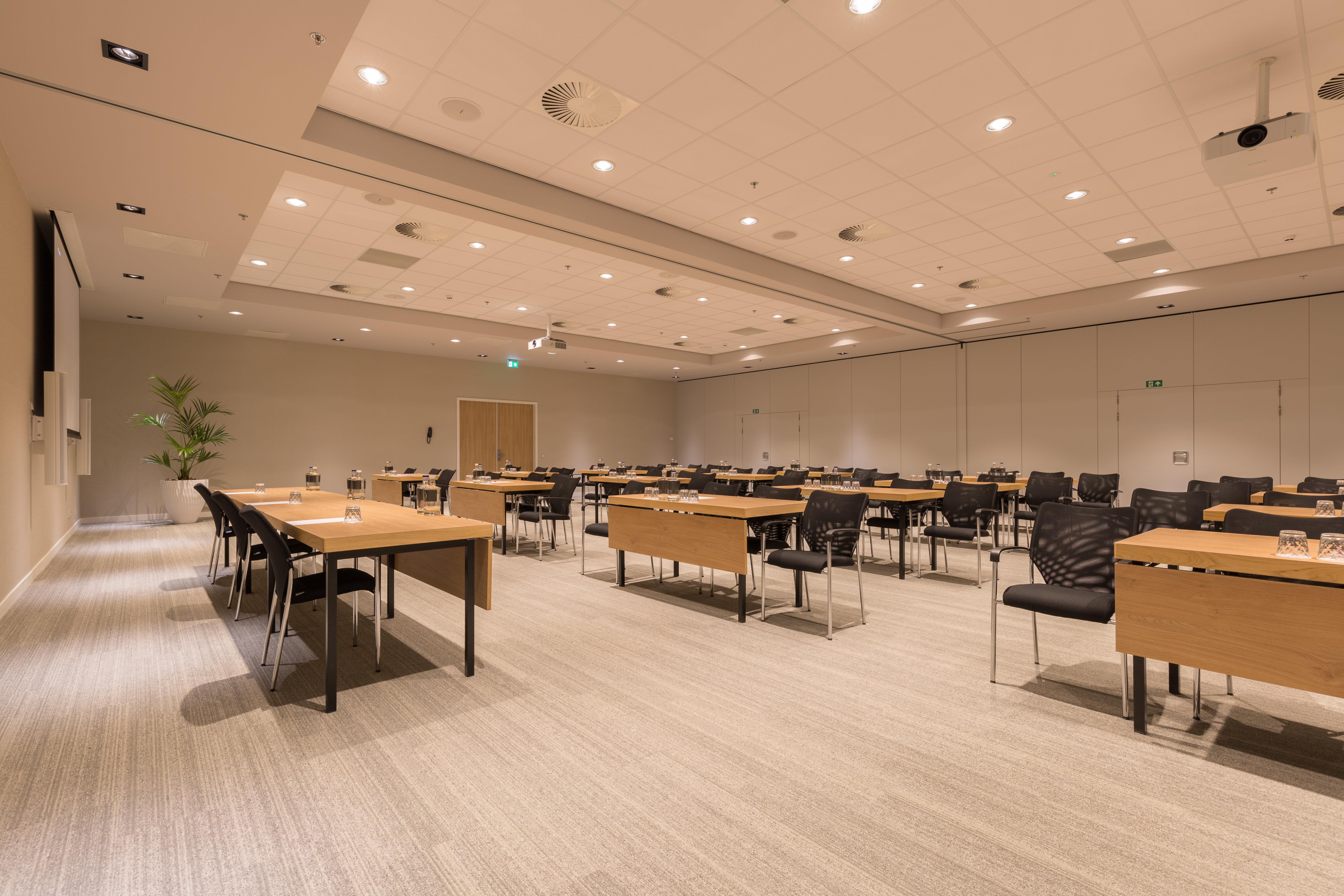 Crowne Plaza Utrecht - Central Station By Ihg Bagian luar foto