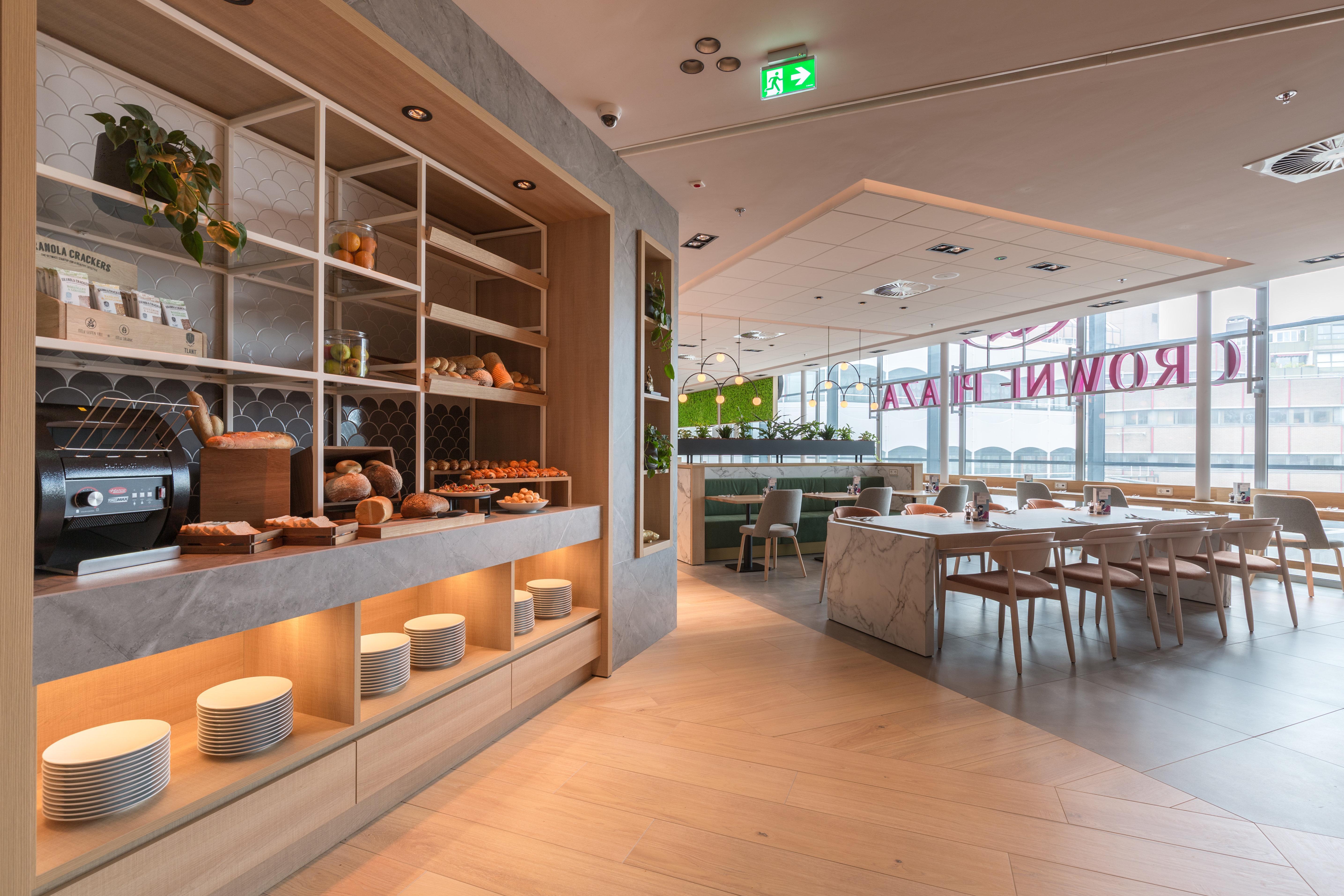 Crowne Plaza Utrecht - Central Station By Ihg Bagian luar foto
