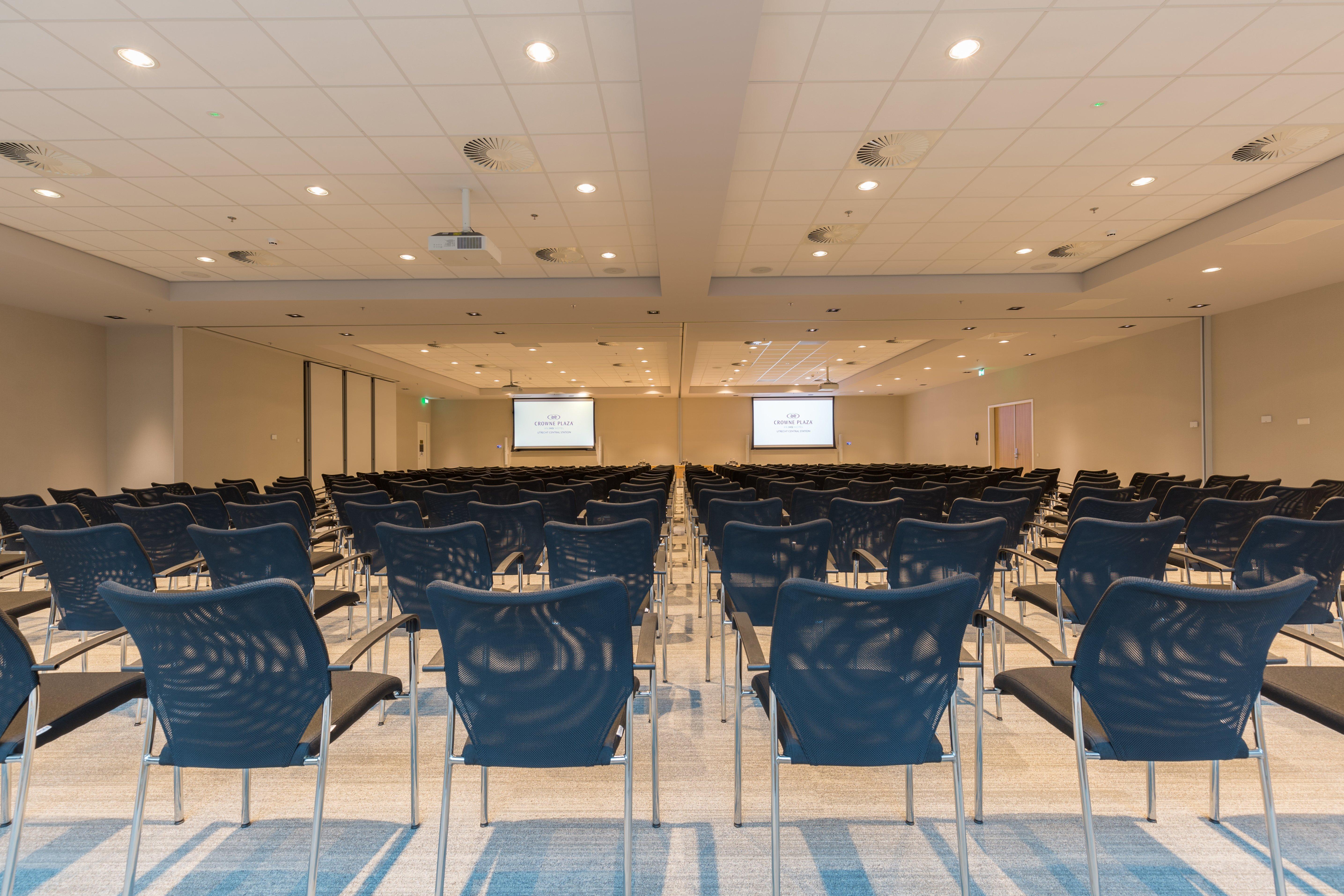Crowne Plaza Utrecht - Central Station By Ihg Bagian luar foto