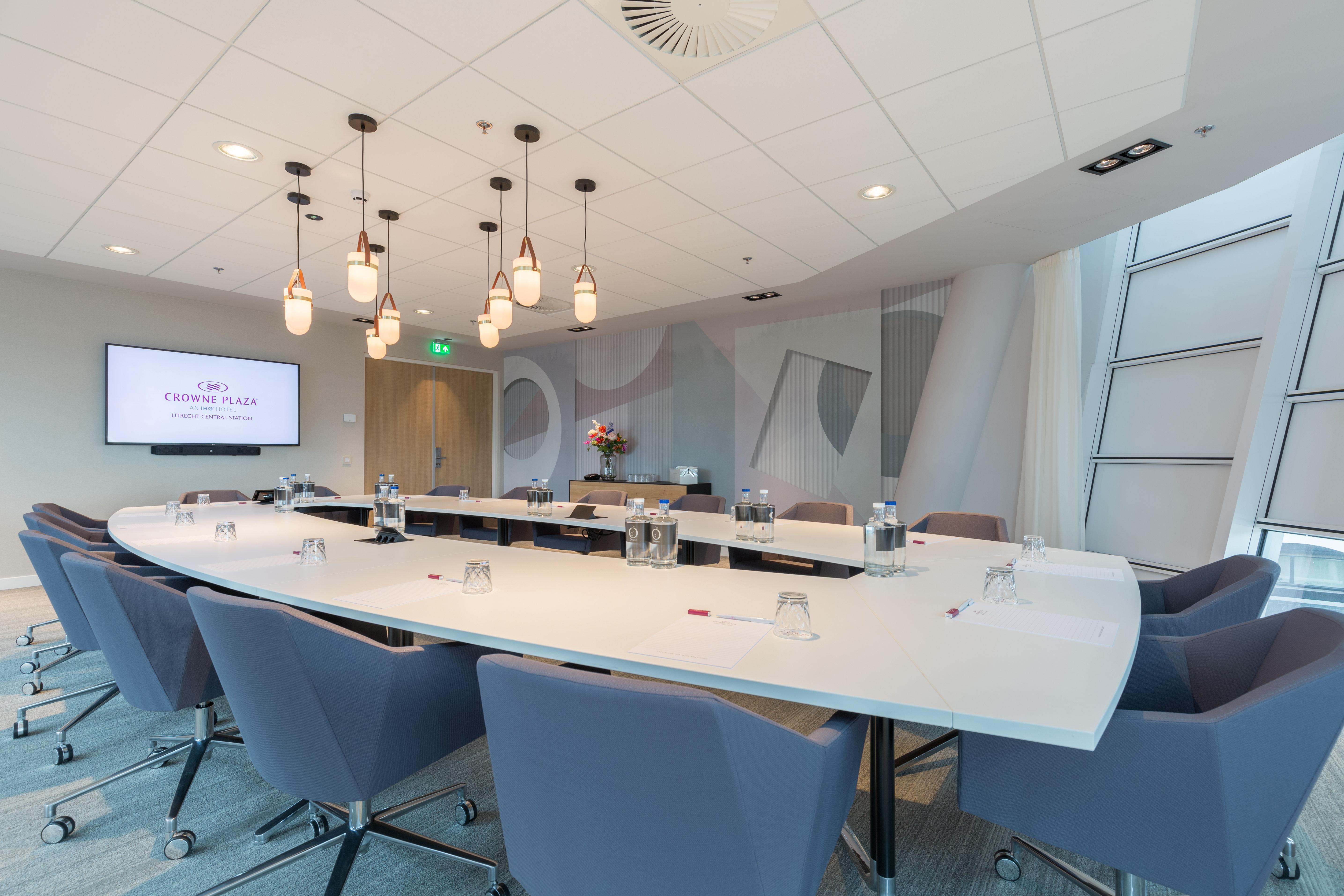 Crowne Plaza Utrecht - Central Station By Ihg Bagian luar foto
