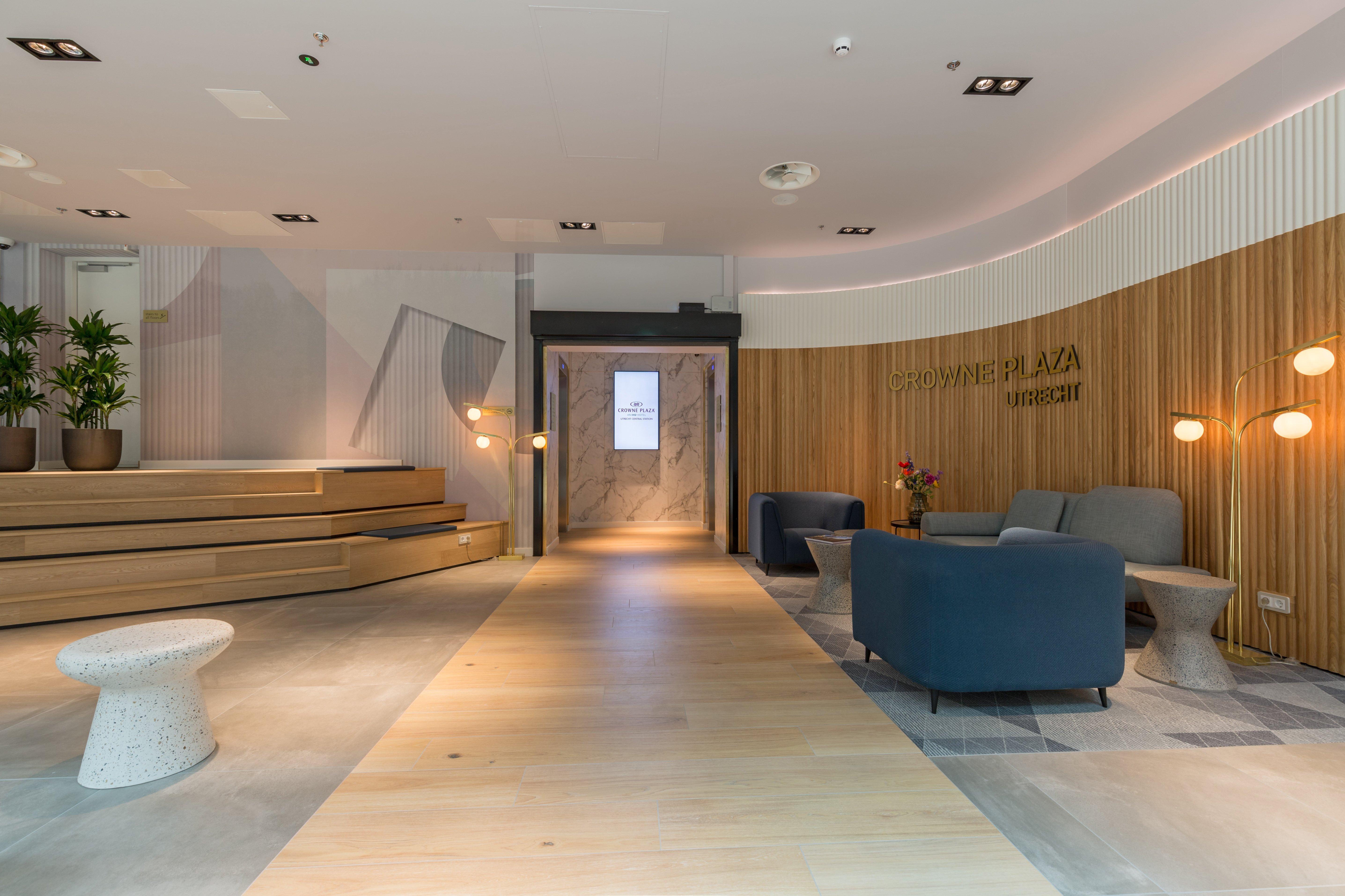 Crowne Plaza Utrecht - Central Station By Ihg Bagian luar foto