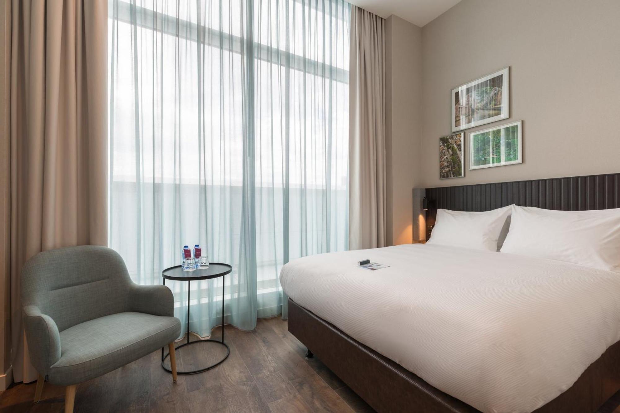 Crowne Plaza Utrecht - Central Station By Ihg Bagian luar foto